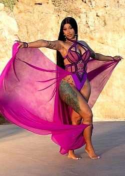 Cardi B image 3 of 4
