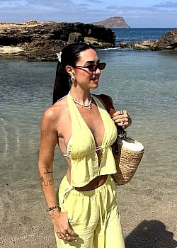 Carina Moya image 1 of 4
