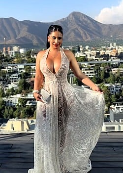 Carla Manzo image 2 of 4