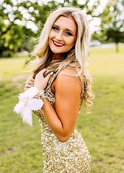 Carli DeHardt image 4 of 4