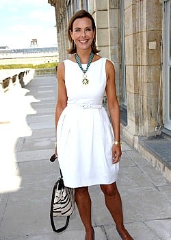 Carole Bouquet image 2 of 2