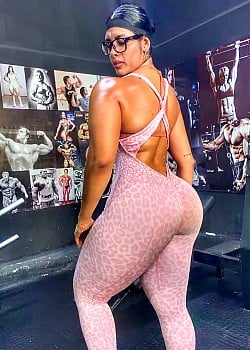 Carolina Carpio image 4 of 4