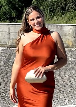 Carolina Gomes image 4 of 4