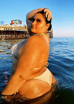 Carolina Leoa image 3 of 3