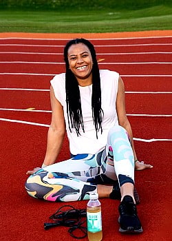 Caroline Agnou image 1 of 1