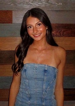 Caroline Bedetti image 4 of 4