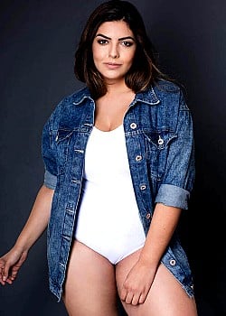 Caroline Ferreira image 2 of 4