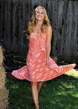Caroline Sunshine image 4 of 4