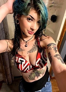 Caroline Zoey