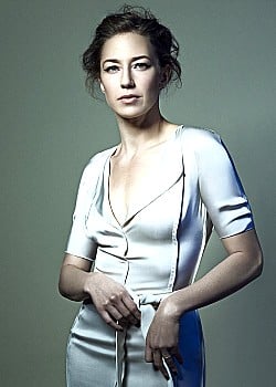 Carrie Coon image 1 of 2