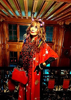 Cassandra Gava image 2 of 3