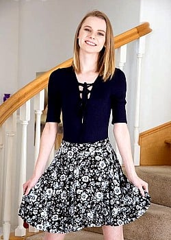 Catarina Petrov image 3 of 4