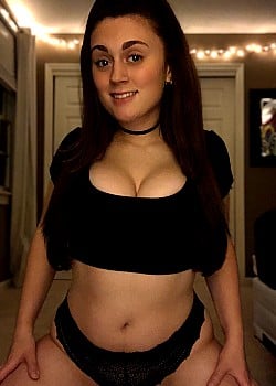 Celina Mae image 1 of 1