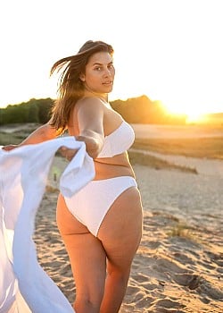 Celine Denefleh image 4 of 4