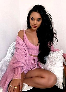 Cely Vazquez image 2 of 2