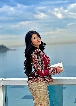 Chaima Attallah image 4 of 4