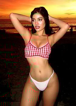 Chanya Leesakul image 2 of 4