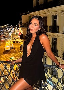 Charli Burnett image 2 of 3