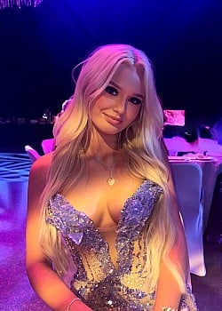 Charlize Lucy image 2 of 2