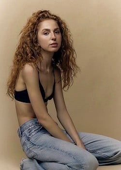 Charlott Josefin image 2 of 4
