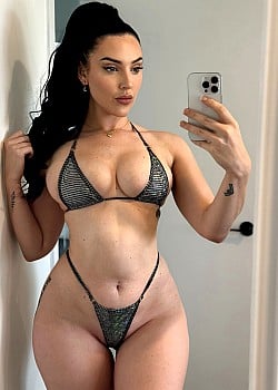 Charlotte Rose (onlyfans) image 4 of 4