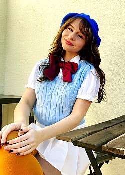Chelsea Cook image 2 of 2