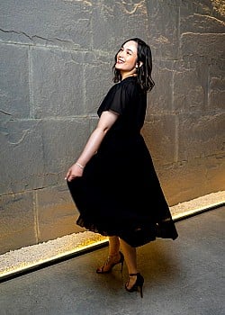 Chelsea Islan image 2 of 2