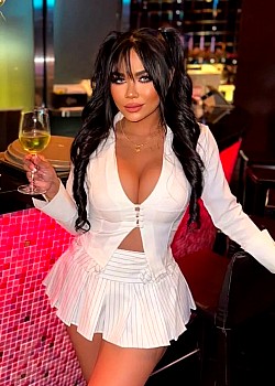 Cherlyn (Onlyfans) image 2 of 2