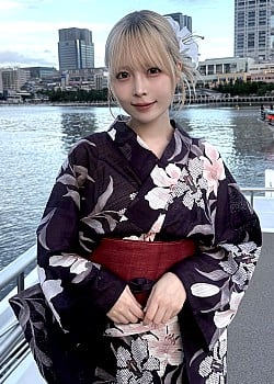 Chiai Fujikawa image 4 of 4