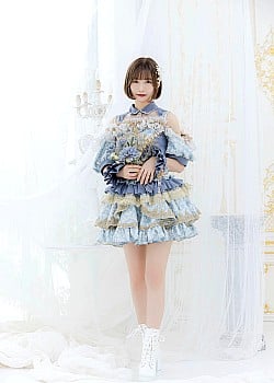 Chie Kobayashi image 1 of 2