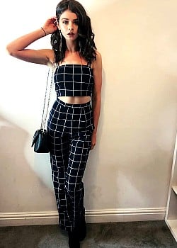 Chloe Lockley-Middleton image 2 of 4