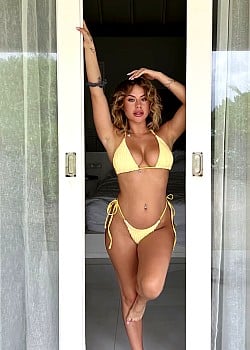 Chloe Michelle (Model)