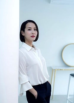Cho Yeo-jeong image 4 of 4