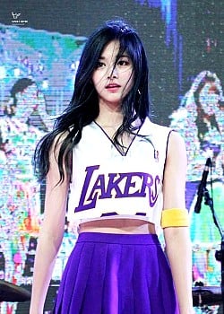 Chou Tzu-yu image 4 of 4