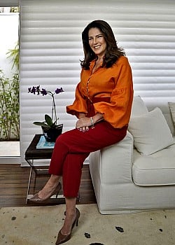 Christiane Pelajo image 2 of 4