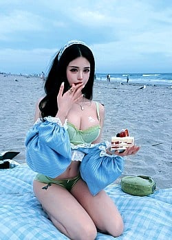 Christina Liu image 4 of 4