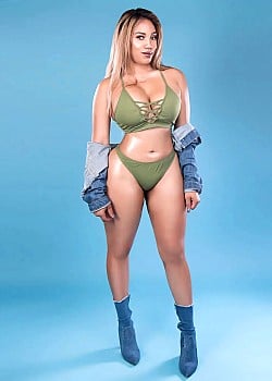 Cierra Pashawn image 1 of 4