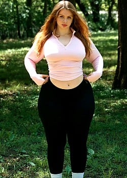 Cinnamonthighs image 3 of 4