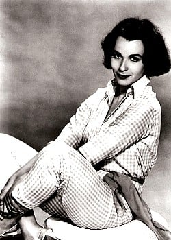 Claire Bloom image 2 of 3