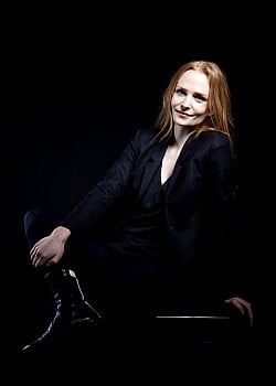 Clara Cleymans image 2 of 4