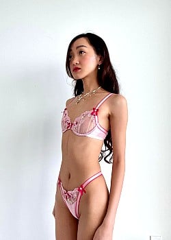 Clara Dao image 3 of 3