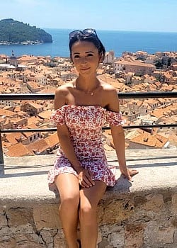 Claudia Belo image 3 of 3