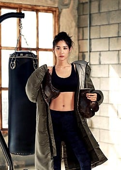 Claudia Kim image 4 of 4