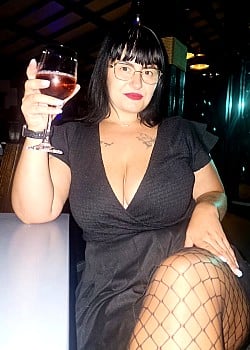 Claudia Maria image 2 of 4