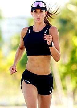 Claudia Moreno image 3 of 4