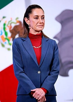 Claudia Sheinbaum image 2 of 2
