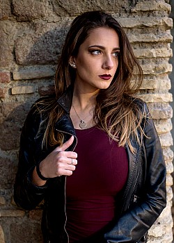 Cleo Bracchi image 2 of 2