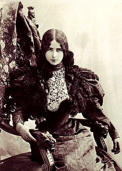 Cleo De Merode image 2 of 2