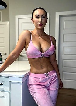 Clo Prevo image 1 of 3