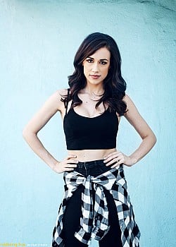 Colleen Ballinger image 1 of 2